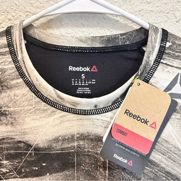 Reebok Combat LS RASHG Speedwick Women's Top NWT - Picture 2 of 7